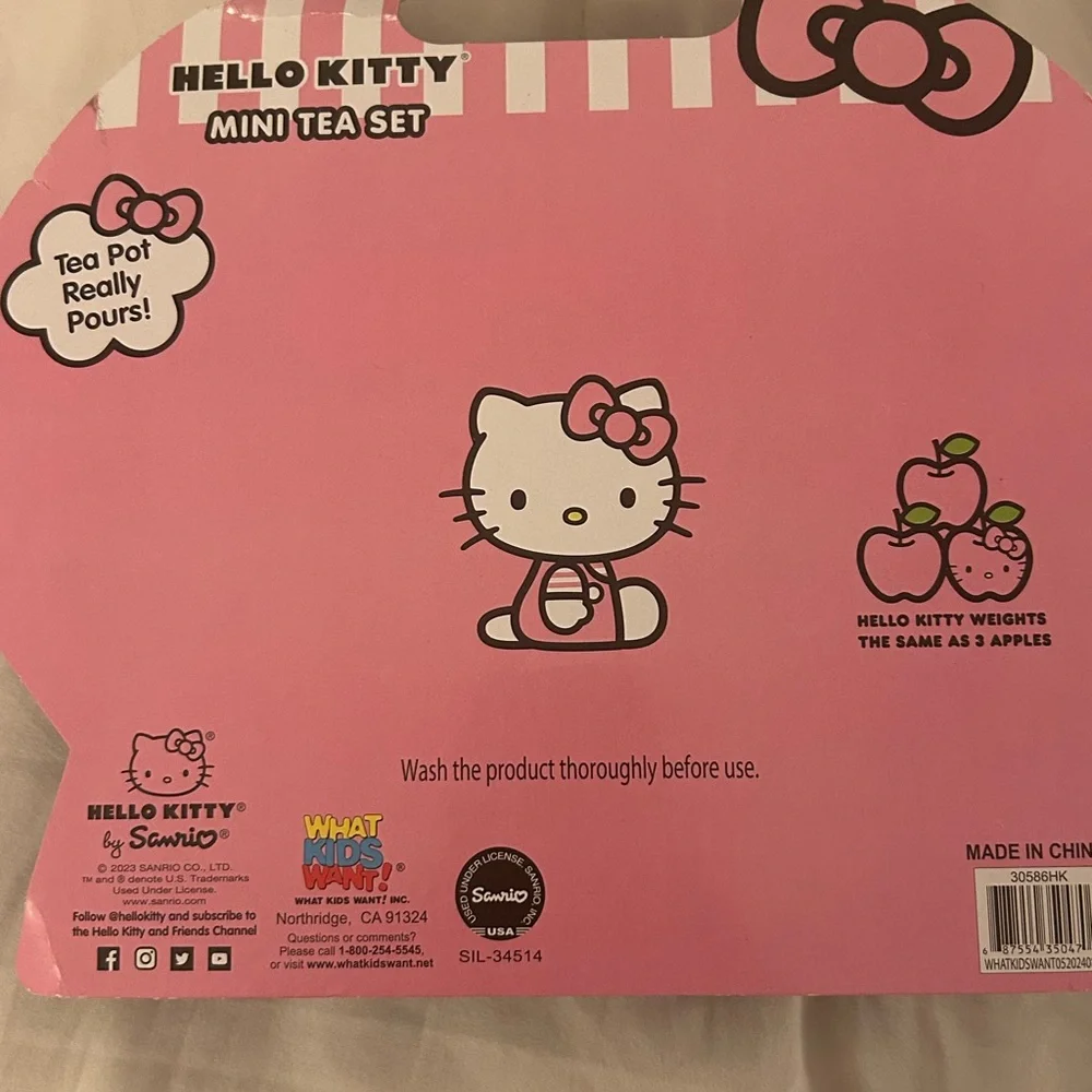 Hello Kitty Pink Mini Tea Set - Picture 3 of 3